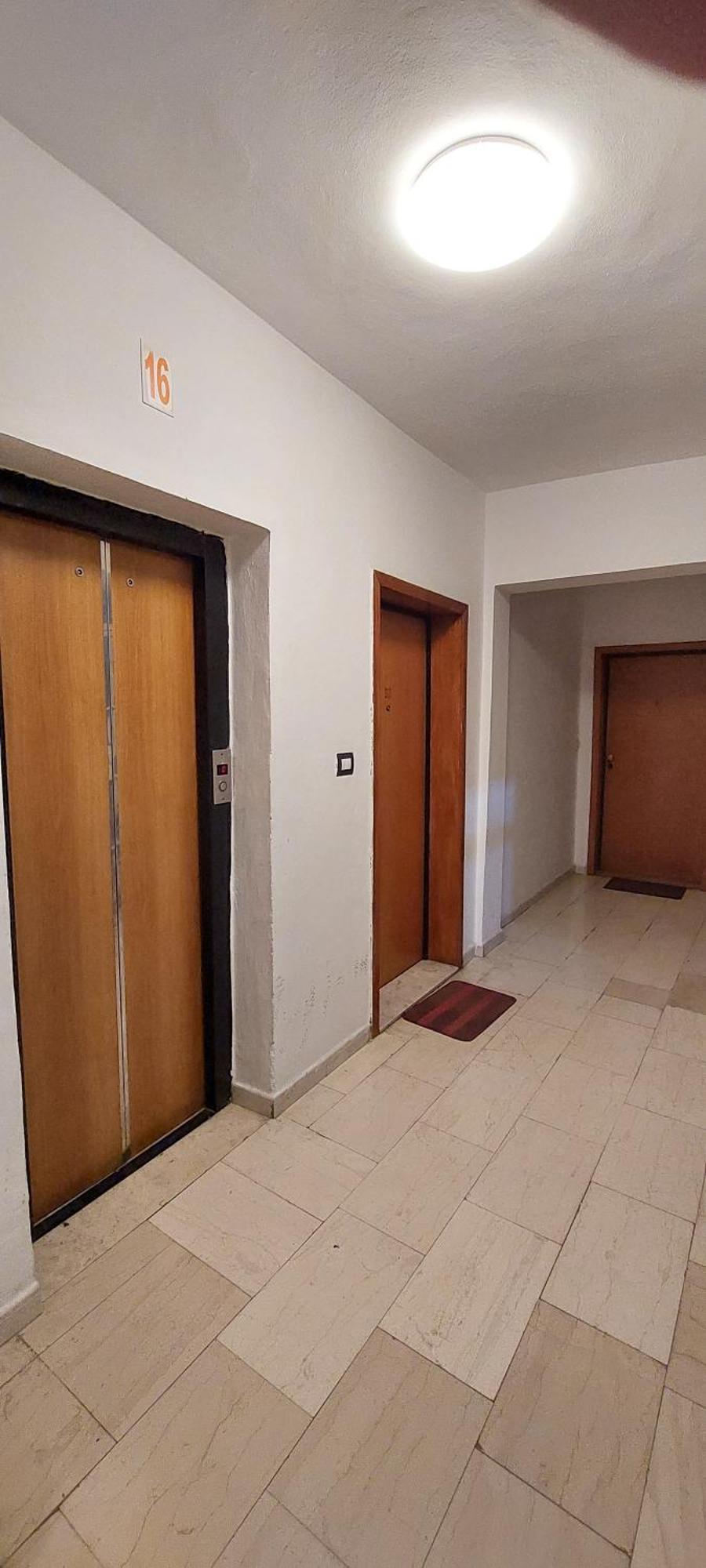 Penthouse Of Downtown Apartament Tirana